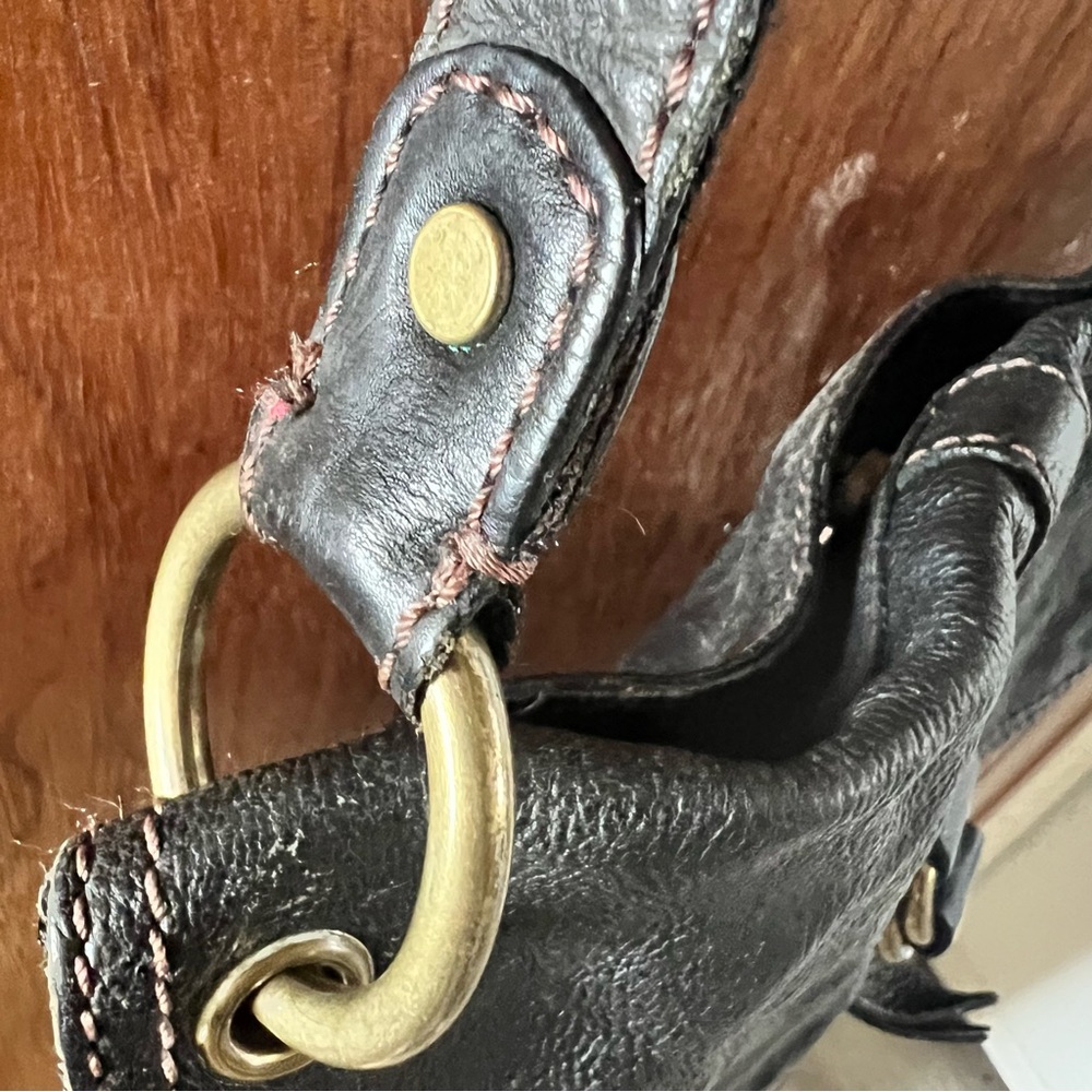 Vintage Fossil Leather Shoulder Bag - Picture 10 of 11